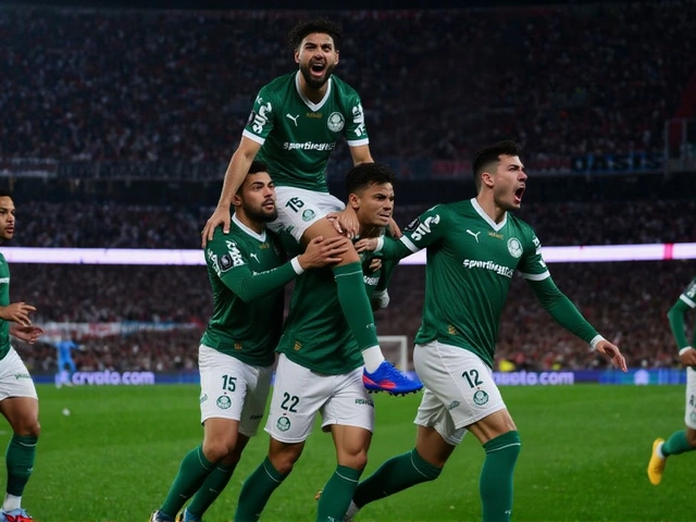 Palmeiras reverte 3 a 0 e classifica para final da Libertadores 2025 com vitória de 4 a 0 sobre LDU Quito